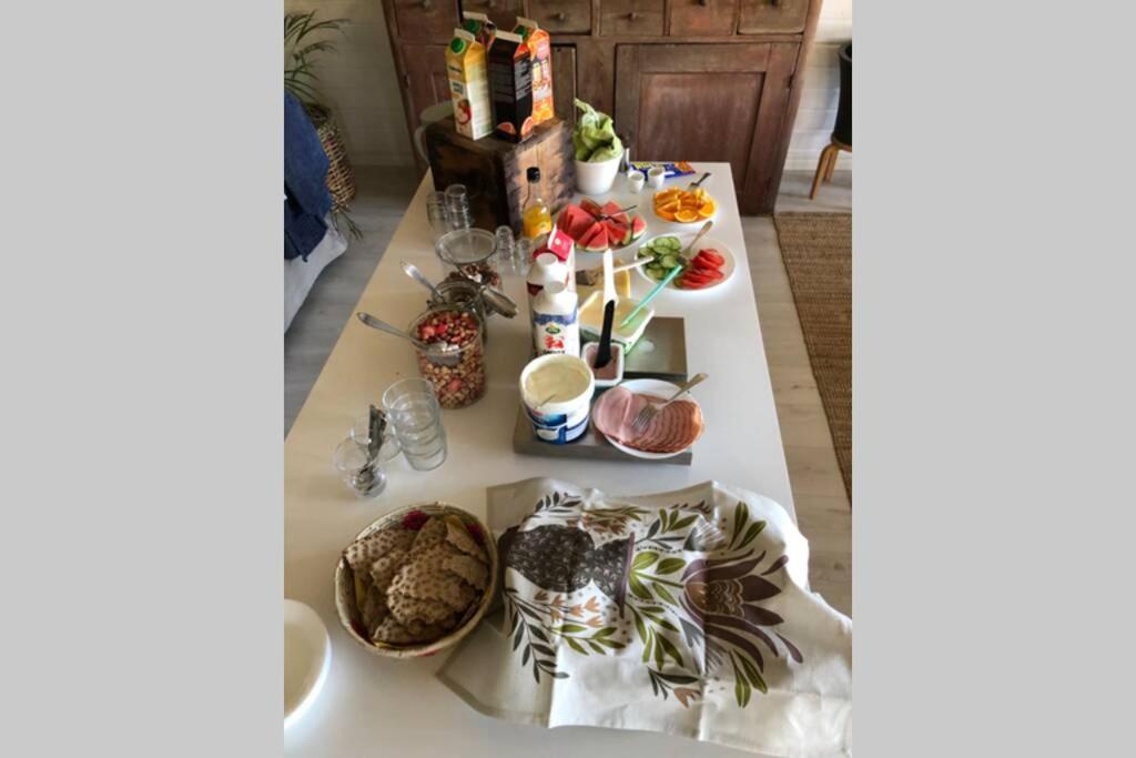 Egen Villa Pa Islandshastgard Riddarhyttan Екстериор снимка